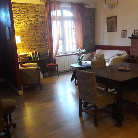 לה קונקה Chambre D'Hotes La Maison Du Neuilly מראה חיצוני תמונה